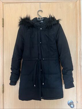 H&M Black Hooded Puffer Coat with Faux-Fur Trim